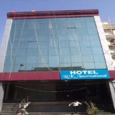 Hotel R K International Lucknow Ngoại thất bức ảnh